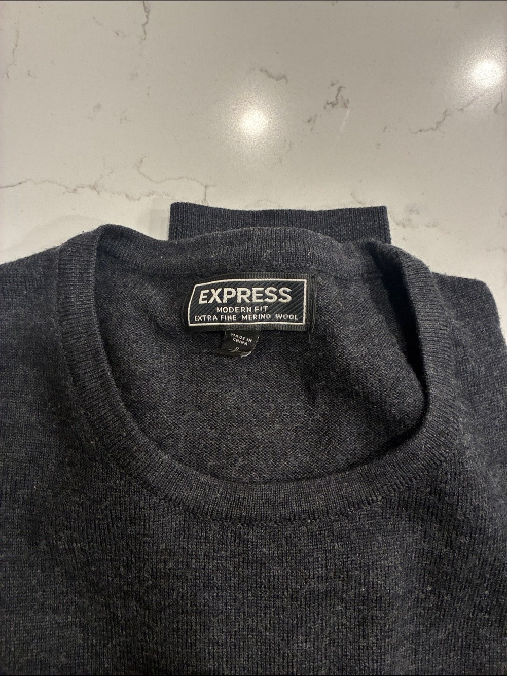 Express Men's Modern-Fit Merino Crewneck Sweater - Charcoal Gray